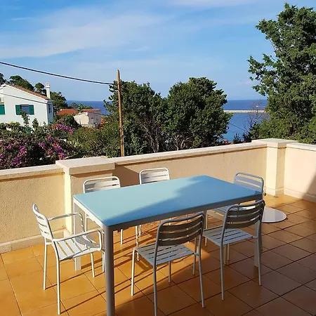 Buganvilija C6 Veli Losinj
